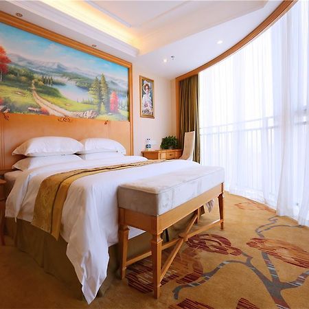 Vienna International Hotel Yantai Changjiang Road Xingyi Square Branch Kültér fotó
