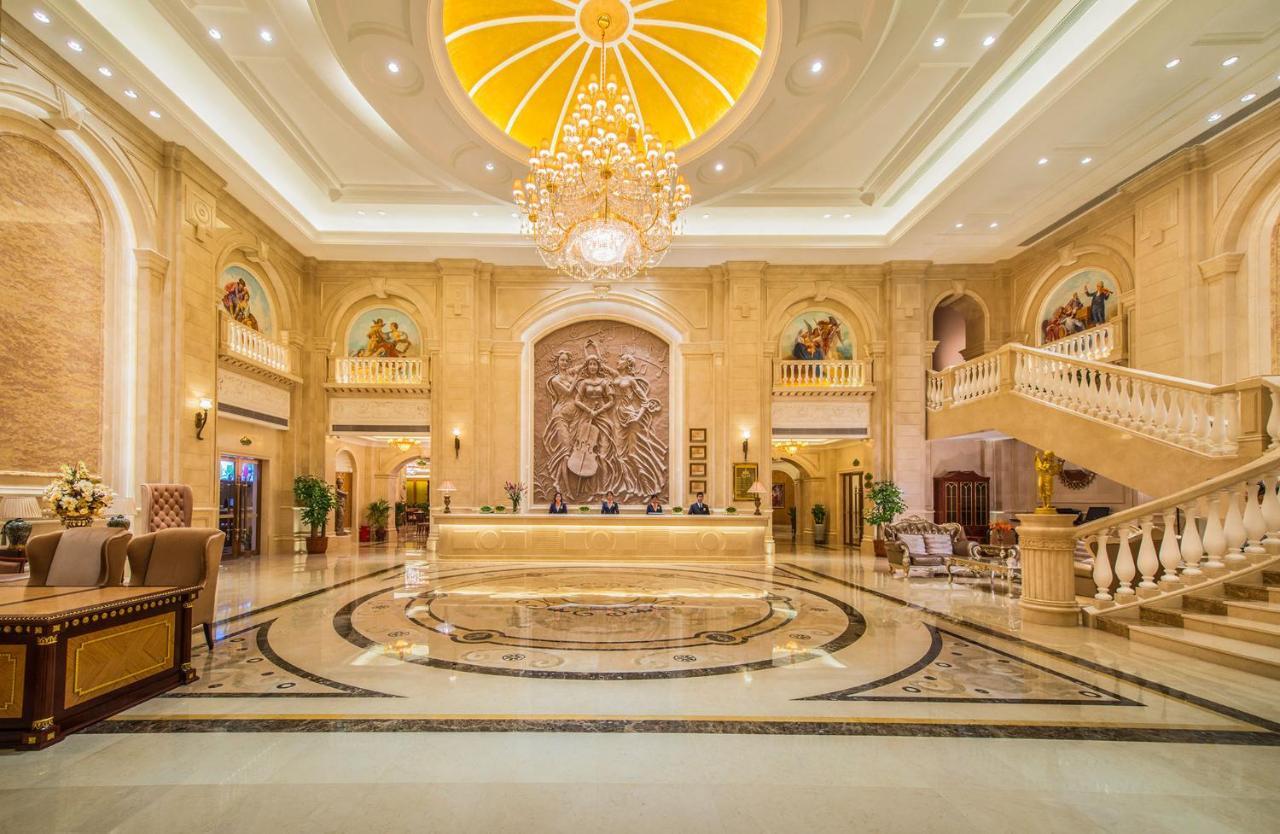 Vienna International Hotel Yantai Changjiang Road Xingyi Square Branch Kültér fotó